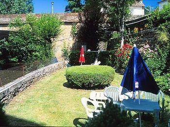 Les Chemins Francis - Modern Hotel Bagnols-les-Bains Exteriör bild