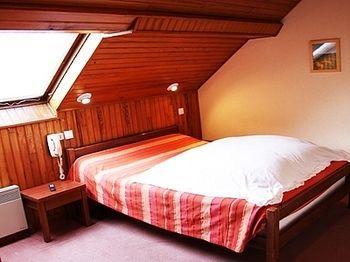 Les Chemins Francis - Modern Hotel Bagnols-les-Bains Exteriör bild