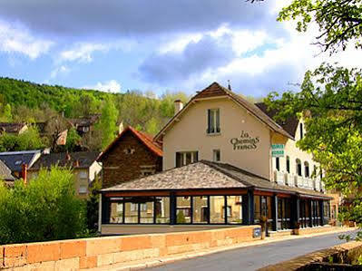 Les Chemins Francis - Modern Hotel Bagnols-les-Bains Exteriör bild